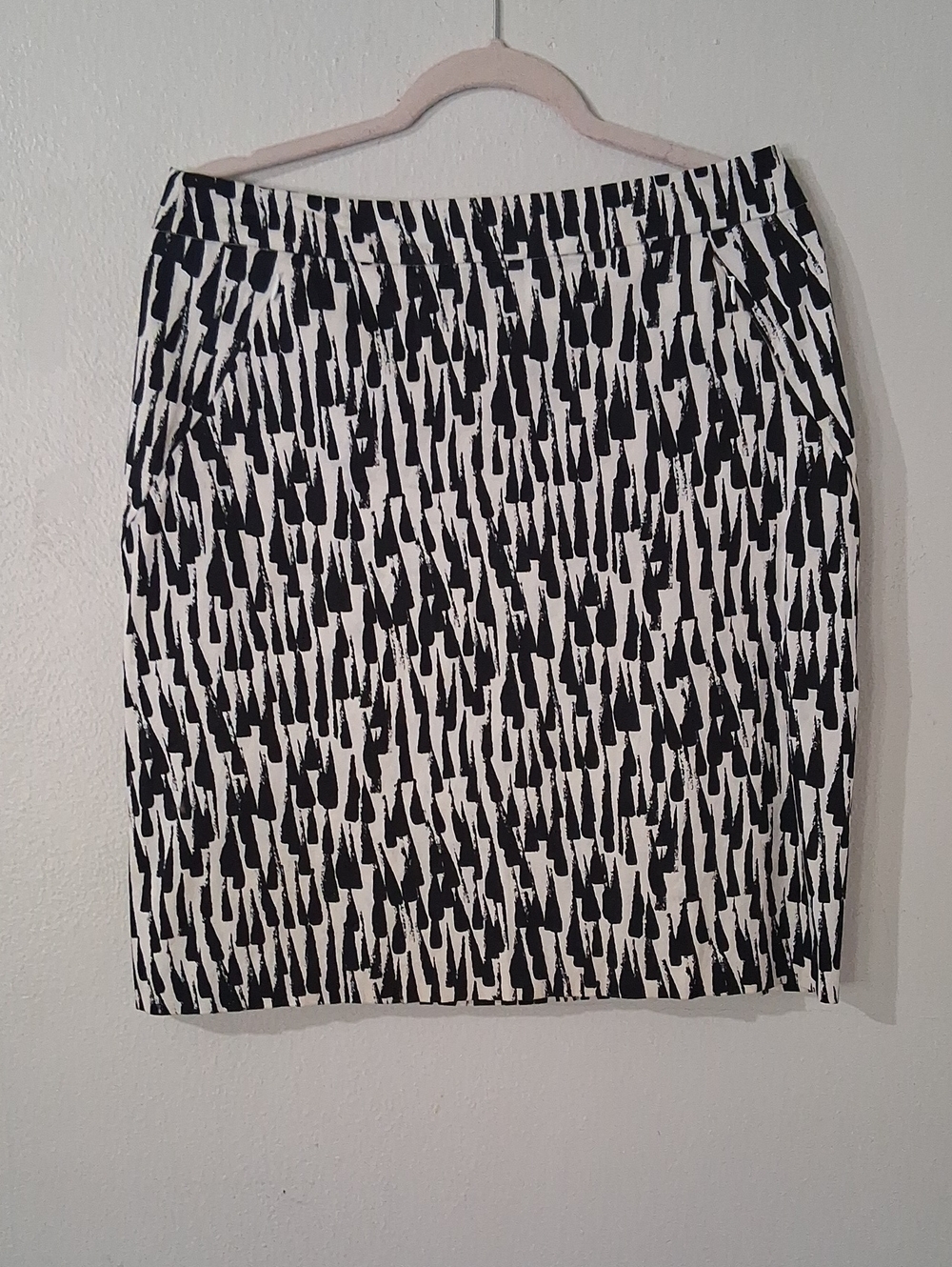 New York & Company Black and White Printed Pencil Skirt